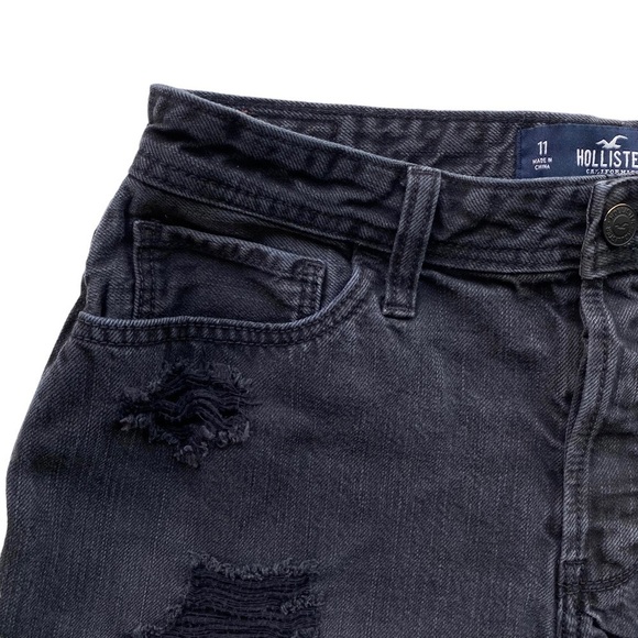 ✅Hollister Womens Jean Shorts Size 11 30 Black High Rise Mom Short 3” Distressed - Picture 3 of 9